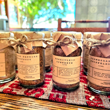 Parmesaan & Knoffelsout 125ml